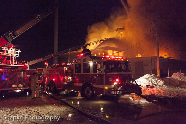 masive 4 alarm warehouse fire in Cicero 1-21-14 at 1829 54th Avenue larry shapiro photography